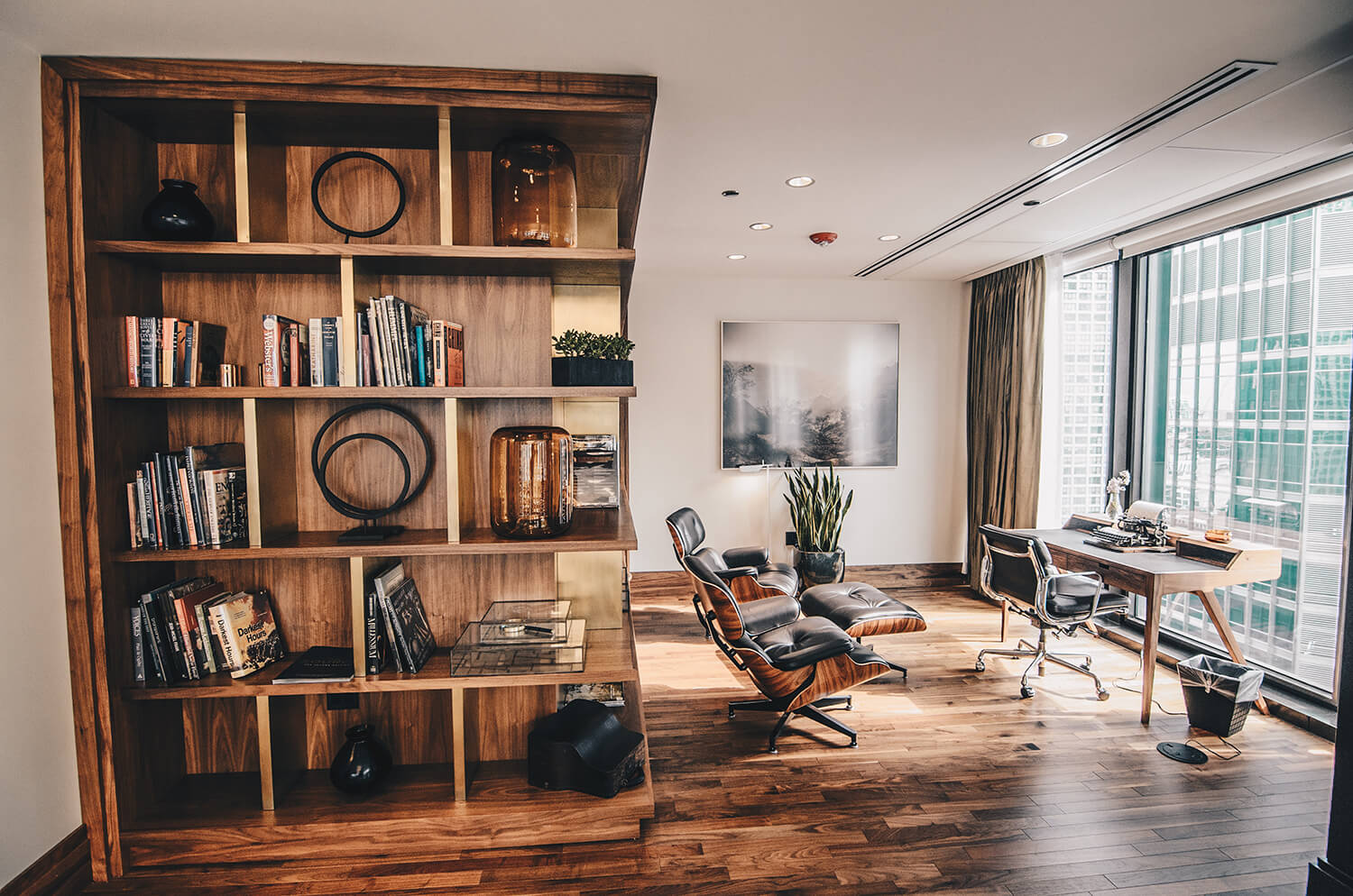 Taking advantage of modern amenities in a custom home